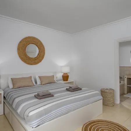 With Sea Views - Benahavis * Estepona